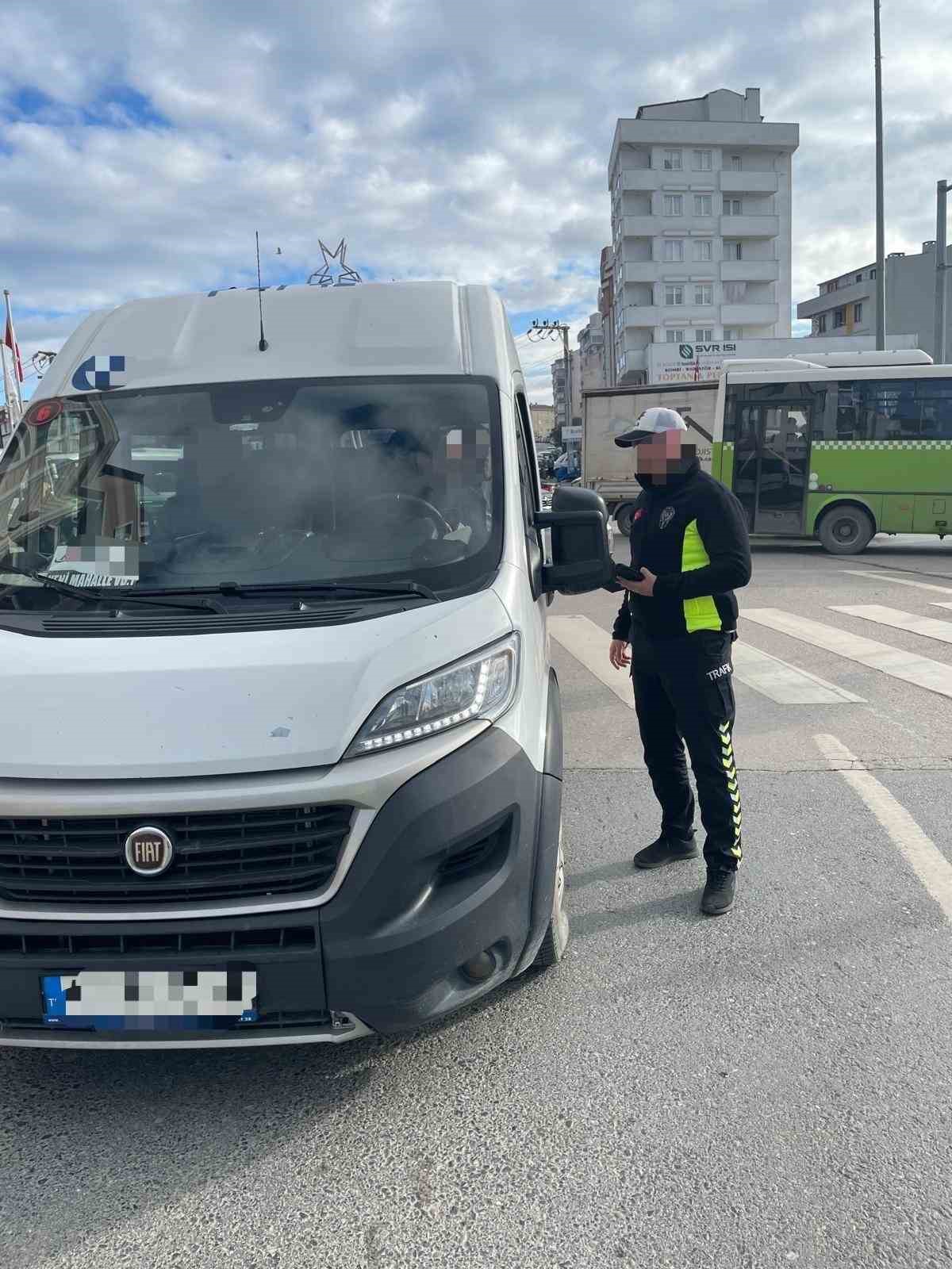 Kocaeli&rsquo;de g&uuml;venli okul denetiminde aranan şahıs yakalandı
