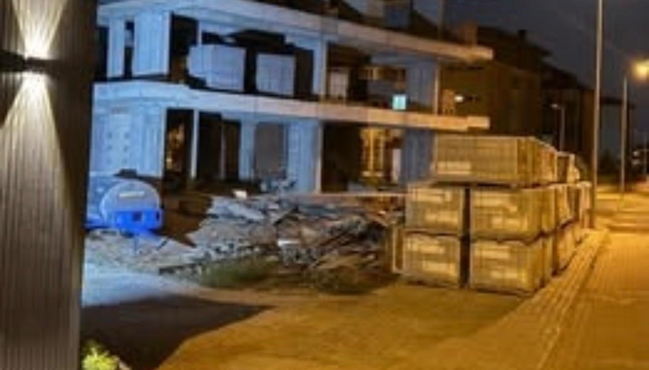 A&ccedil;ığa alınan doktorların hemşirelerinden haber yapan gazeteciye tehdit
