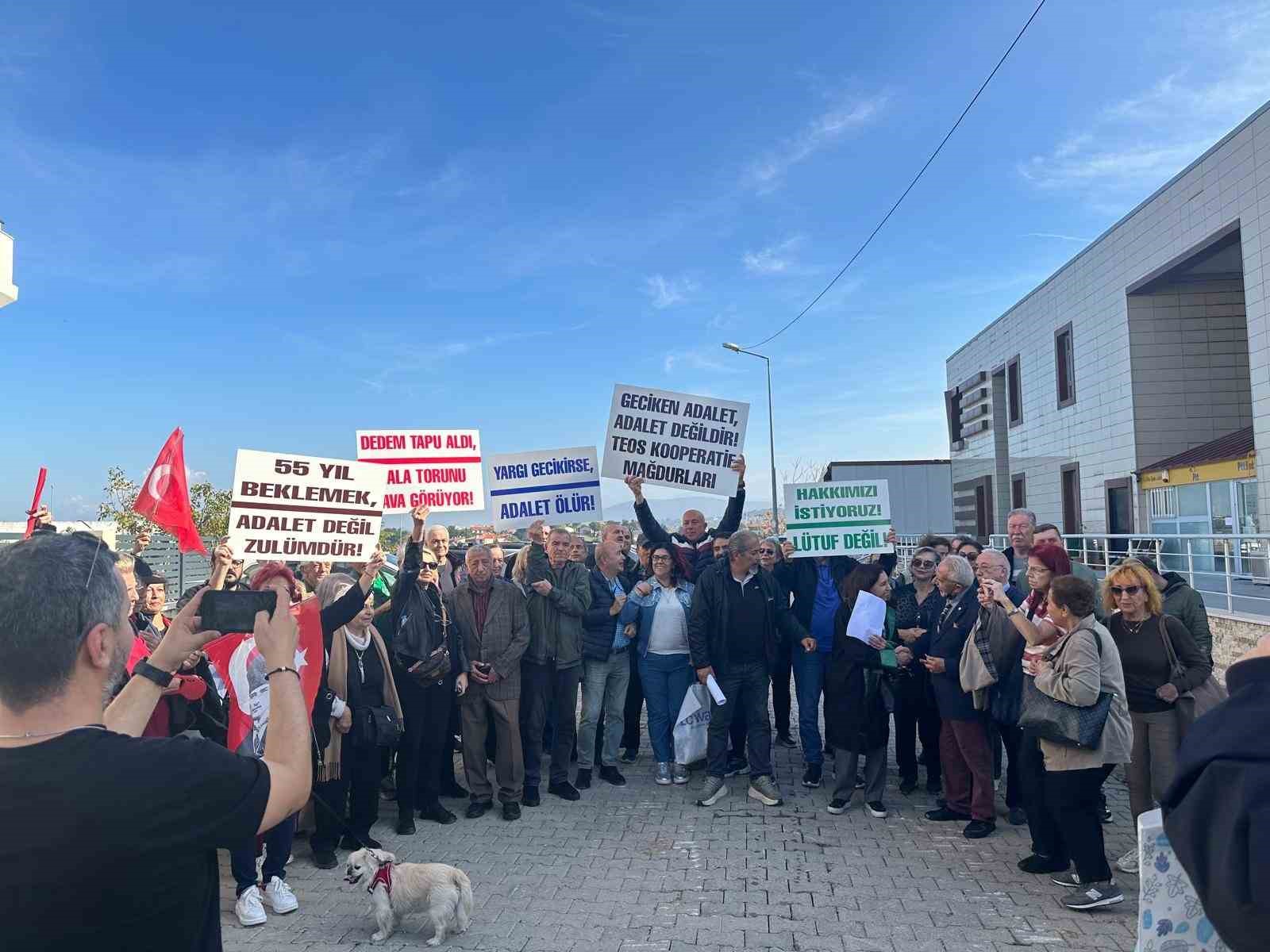 İzmir&rsquo;de 800 kişinin 57 yıllık tapu davası s&uuml;r&uuml;yor
