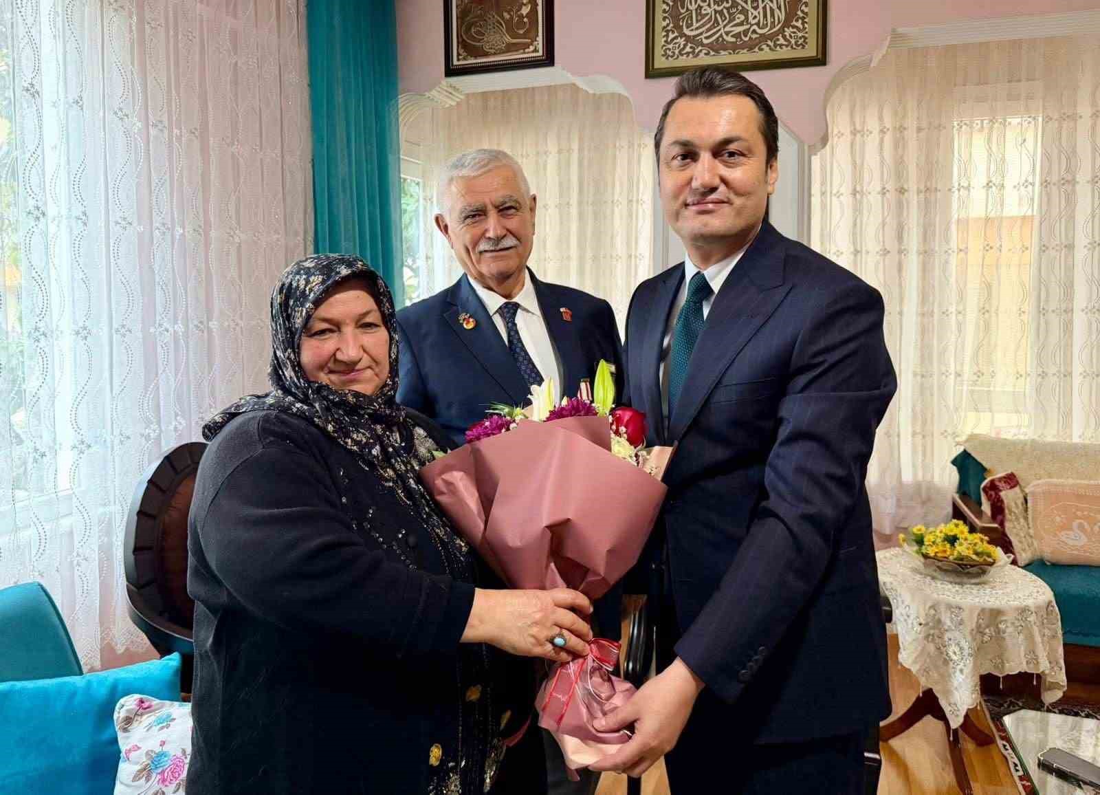 Alanya Kaymakamı &Ouml;zt&uuml;rk&rsquo;ten gazilere anlamlı ziyaret
