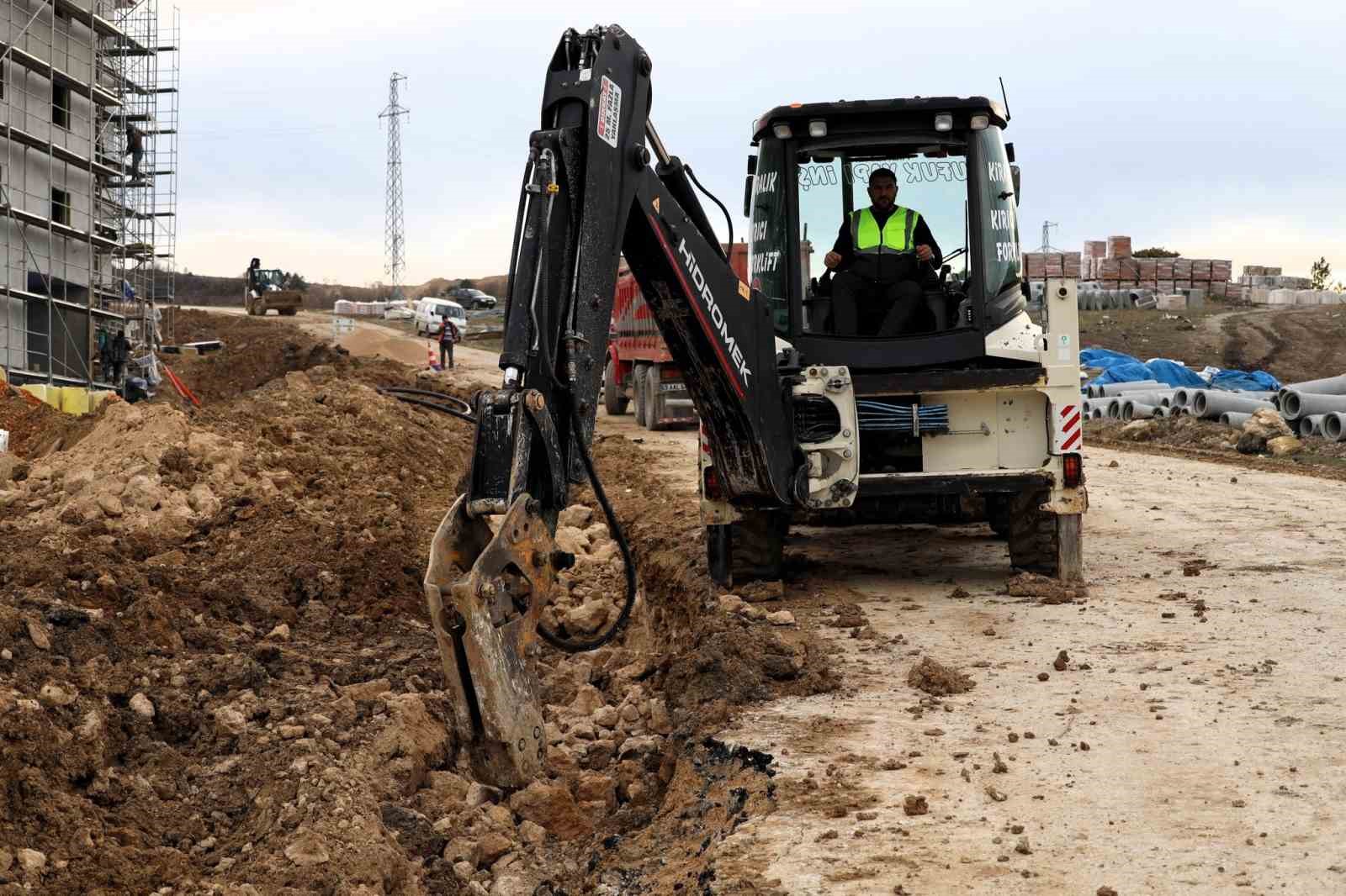 Söğüt’te alt yapı çalışmaları aralıksız sürüyor