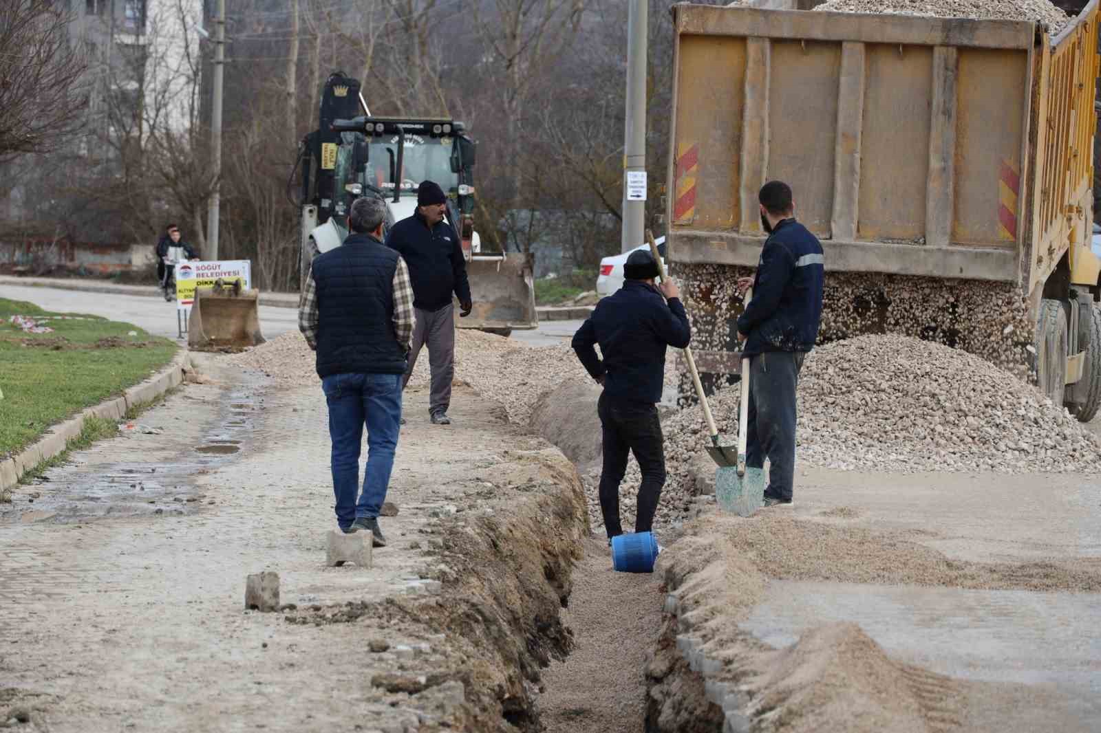 S&ouml;ğ&uuml;t&rsquo;te alt yapı &ccedil;alışmaları aralıksız s&uuml;r&uuml;yor
