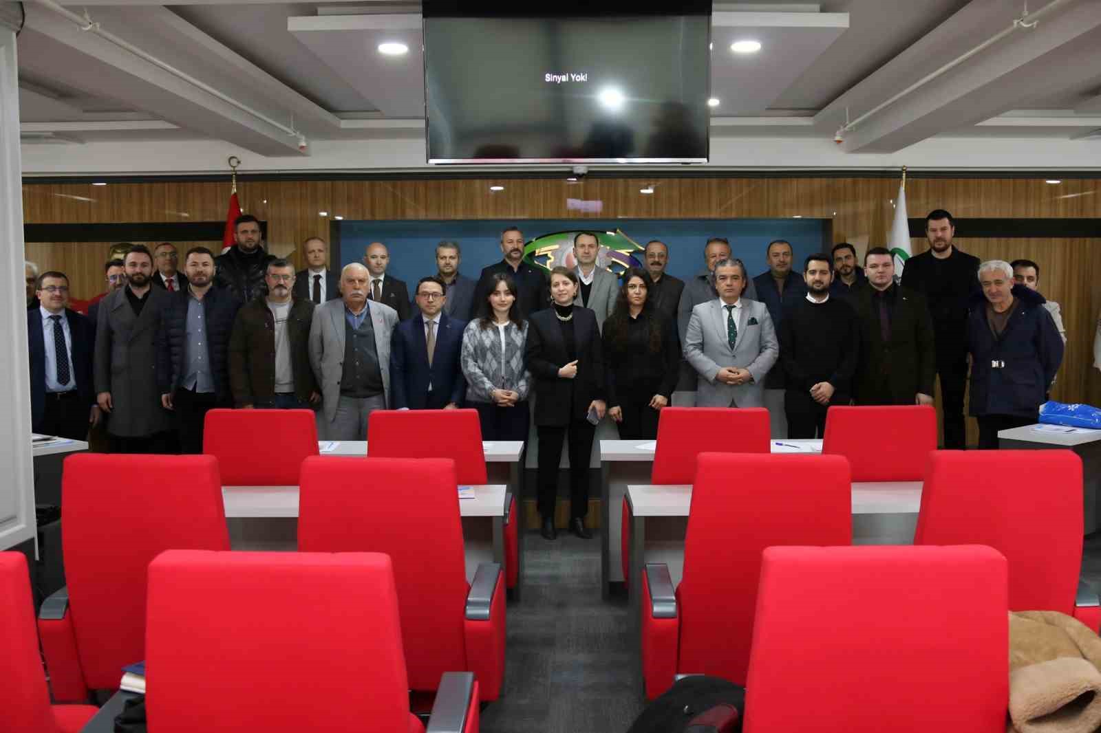 Karab&uuml;k&rsquo;te 2026 yatırım başlıkları sekt&ouml;r temsilcilerine tanıtıldı
