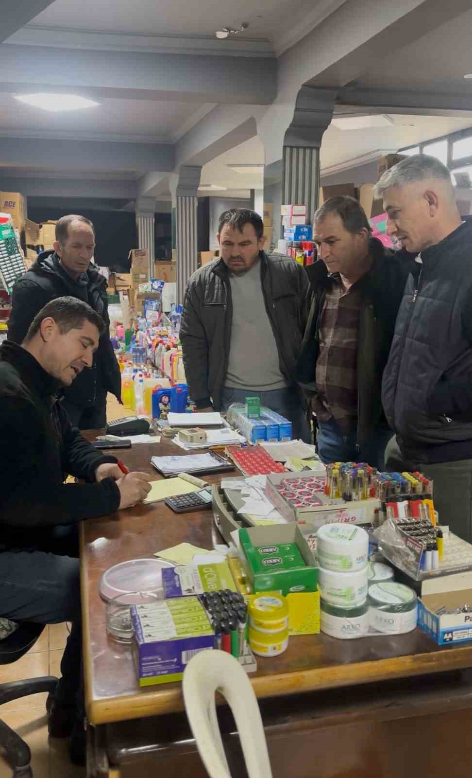 Bursa Sındırgılar Derneği bor&ccedil; defterlerini kapattı
