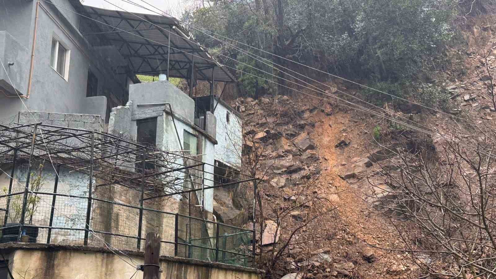 Zonguldak&rsquo;ta heyelan nedeniyle boşaltılan yapılar yeniden kullanıma a&ccedil;ıldı
