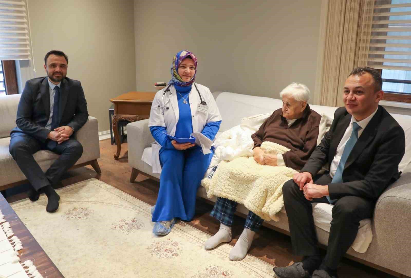 Samsun&rsquo;da son 3 yılda 230 bin hastaya evde sağlık hizmeti
