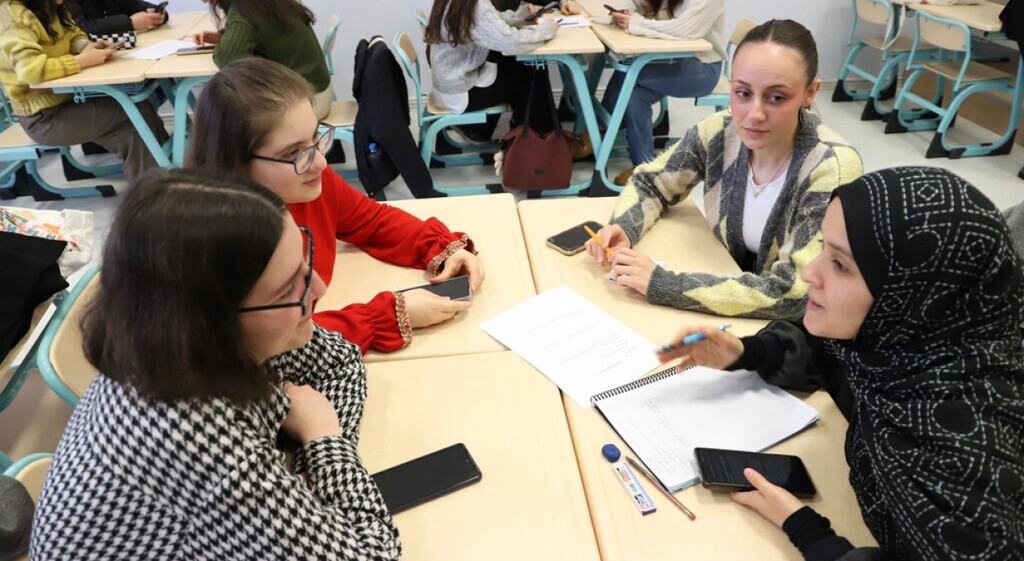 DP&Uuml;, eğitimi &ccedil;alıştayına ev sahipliği yaptı
