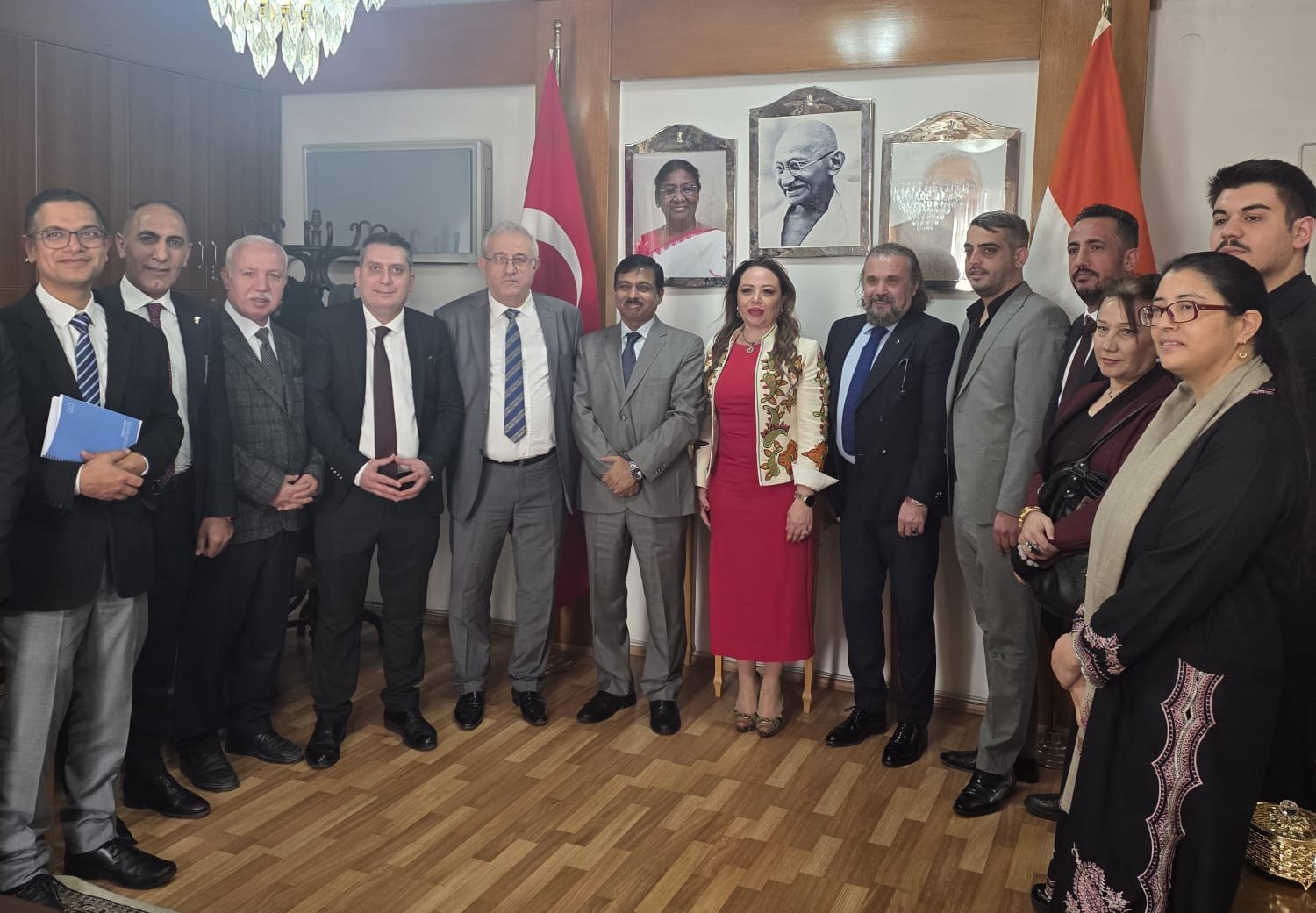 SATKOF ve USTKON&rsquo;dan &uuml;&ccedil; &uuml;lkeyle sağlık ve ticaret diplomasisi atağı
