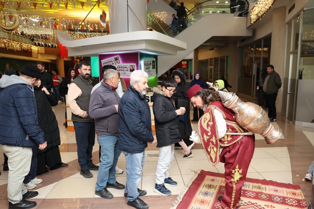 Dualar, ilahiler ve ezgilerle Pursaklar&rsquo;da Ramazan başladı
