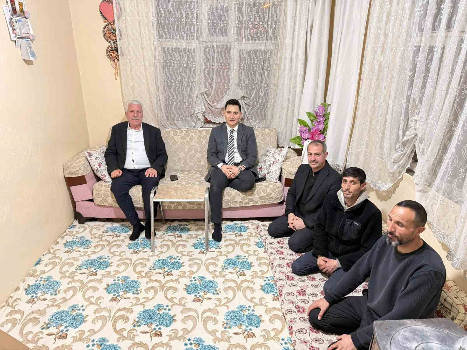 Kaymakam Karataş, vatandaşların iftar sofralarına misafir oldu
