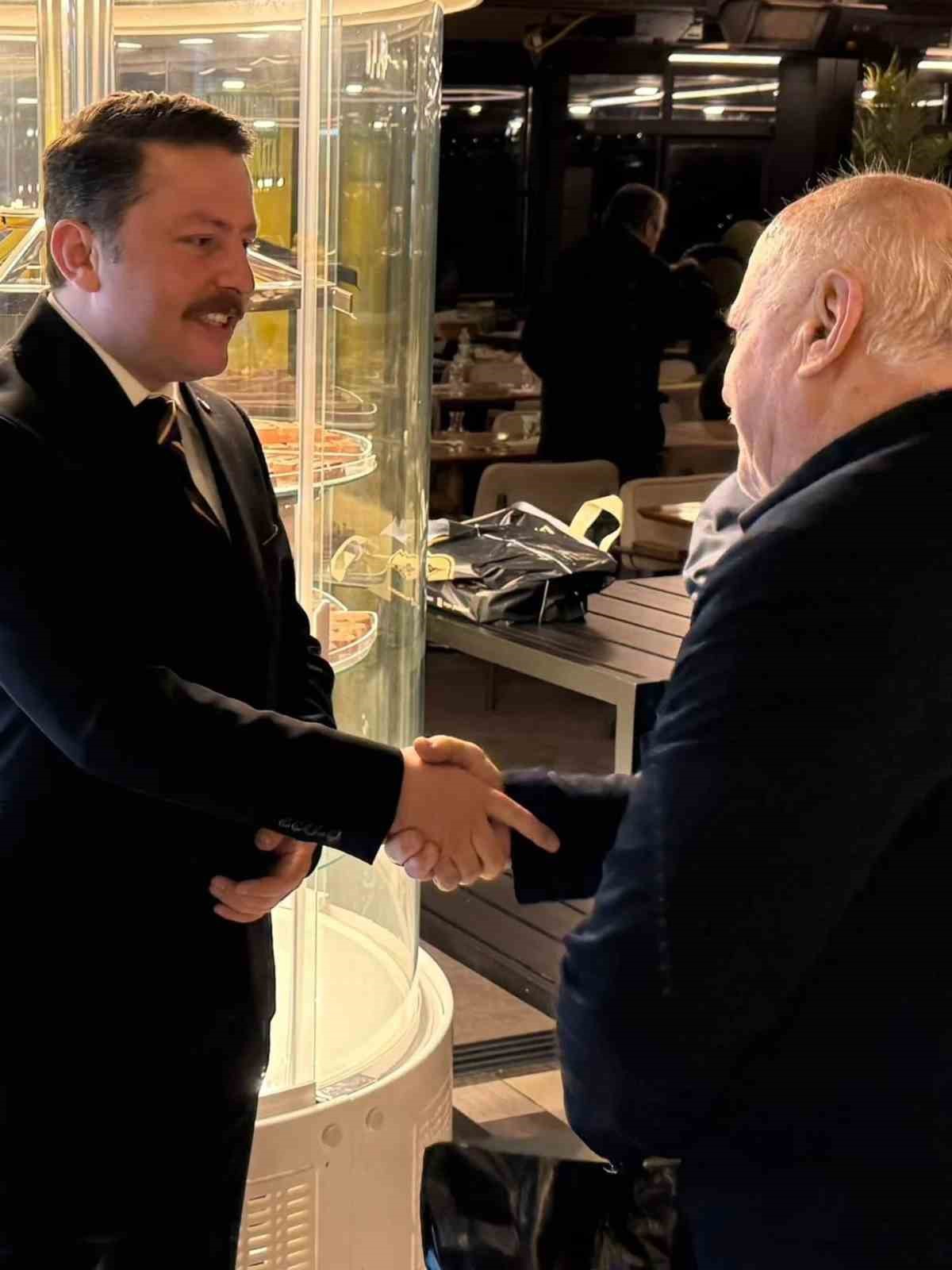 &Ccedil;anakkale&rsquo;de şehit aileleri ve gaziler iftarda bir araya geldi
