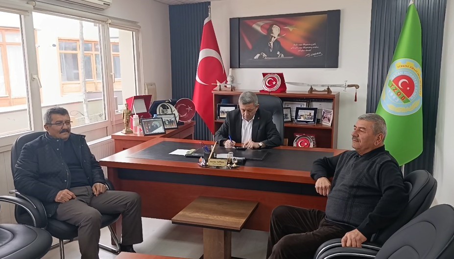 Kırşehir&rsquo;de &ccedil;ift&ccedil;inin y&uuml;z&uuml; yağışlarla g&uuml;ld&uuml;
