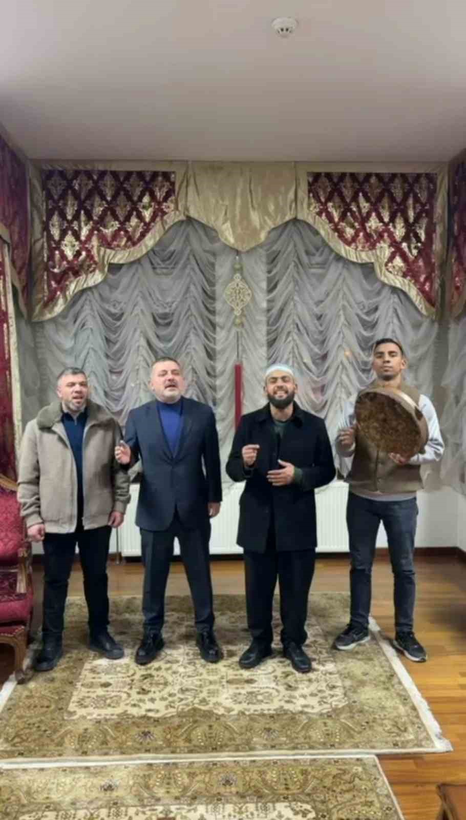 Celal Karat&uuml;re, Ankara&rsquo;da gen&ccedil;lerle sahurda buluştu
