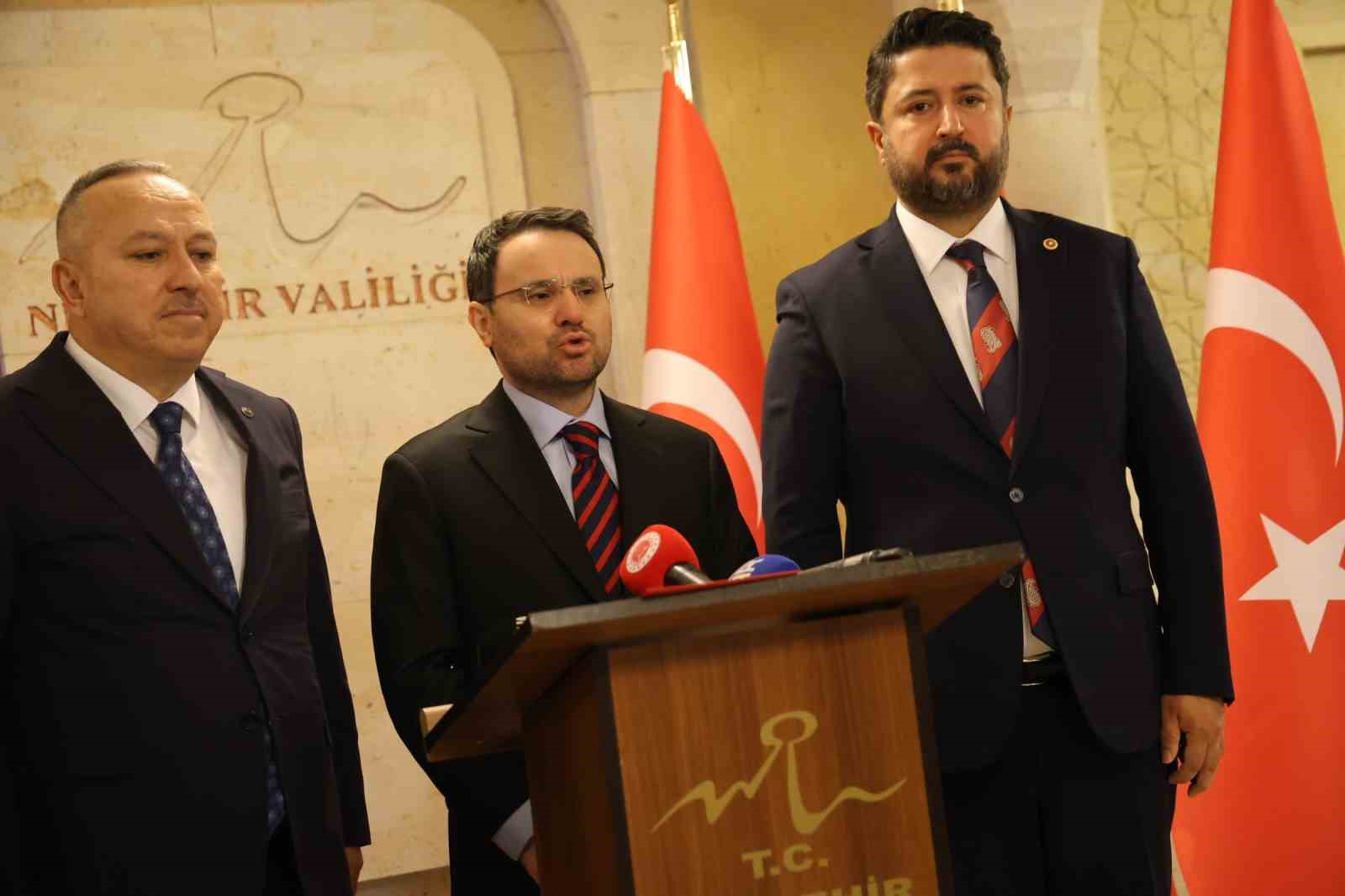 Bakan G&uuml;rlek: "Ter&ouml;rs&uuml;z T&uuml;rkiye s&uuml;reci &ccedil;ok g&uuml;zel gidiyor"
