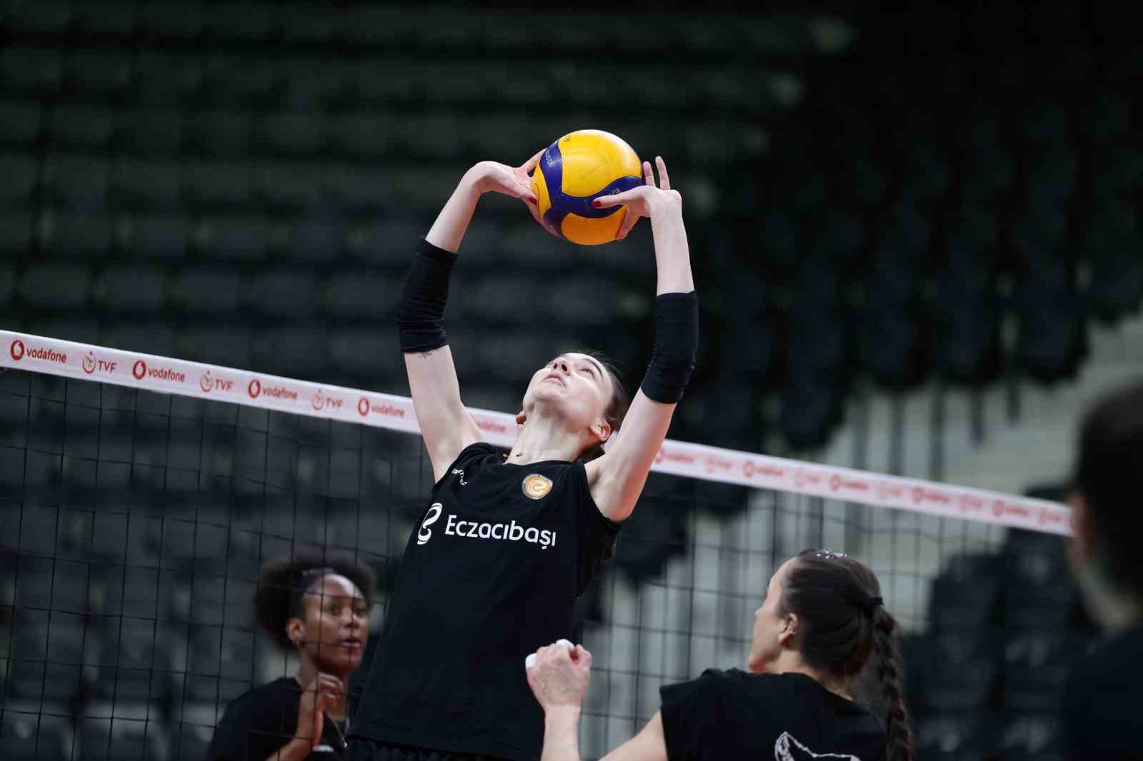 Eczacıbaşı Dynavit, G&ouml;ztepe ile m&uuml;cadele edecek
