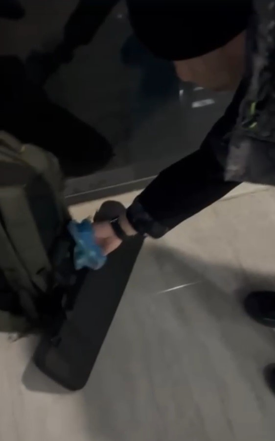 &Ouml;zel davetiyeli poker masasına emniyet operasyonu: 18 kişiye toplam 208 bin lira ceza
