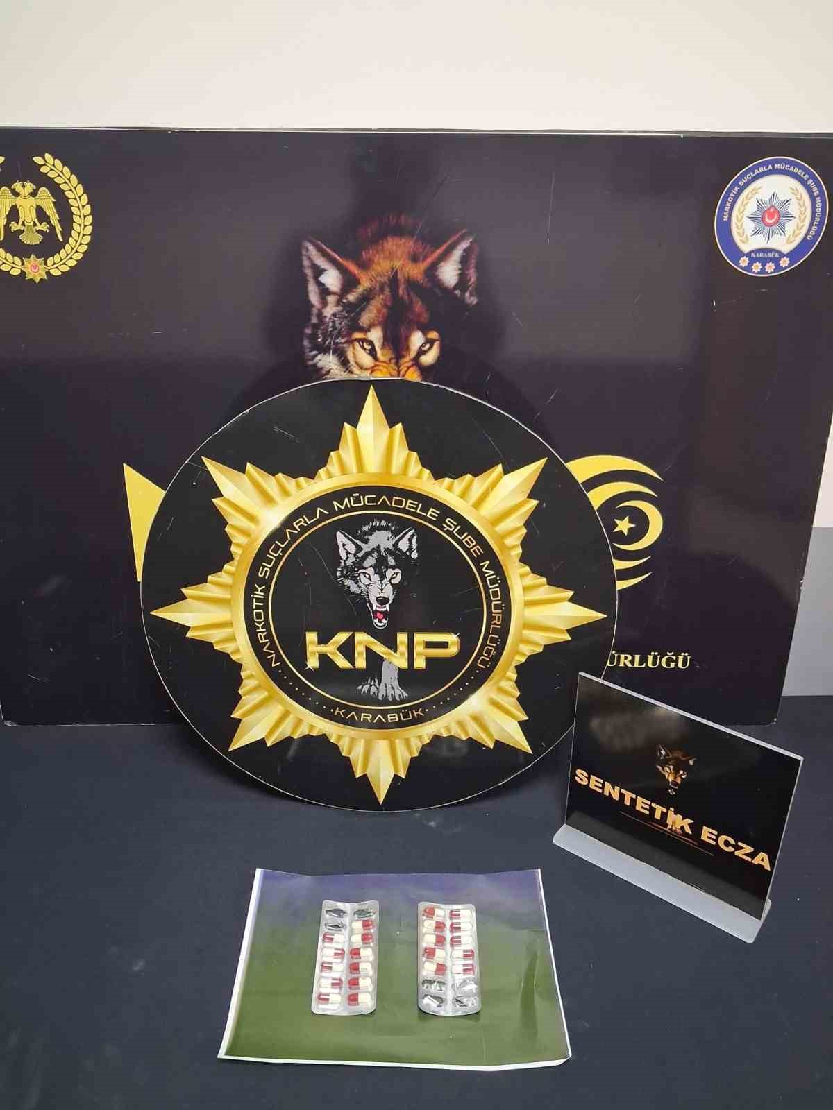 Karab&uuml;k&rsquo;te narkotik operasyonları: 1 tutuklama
