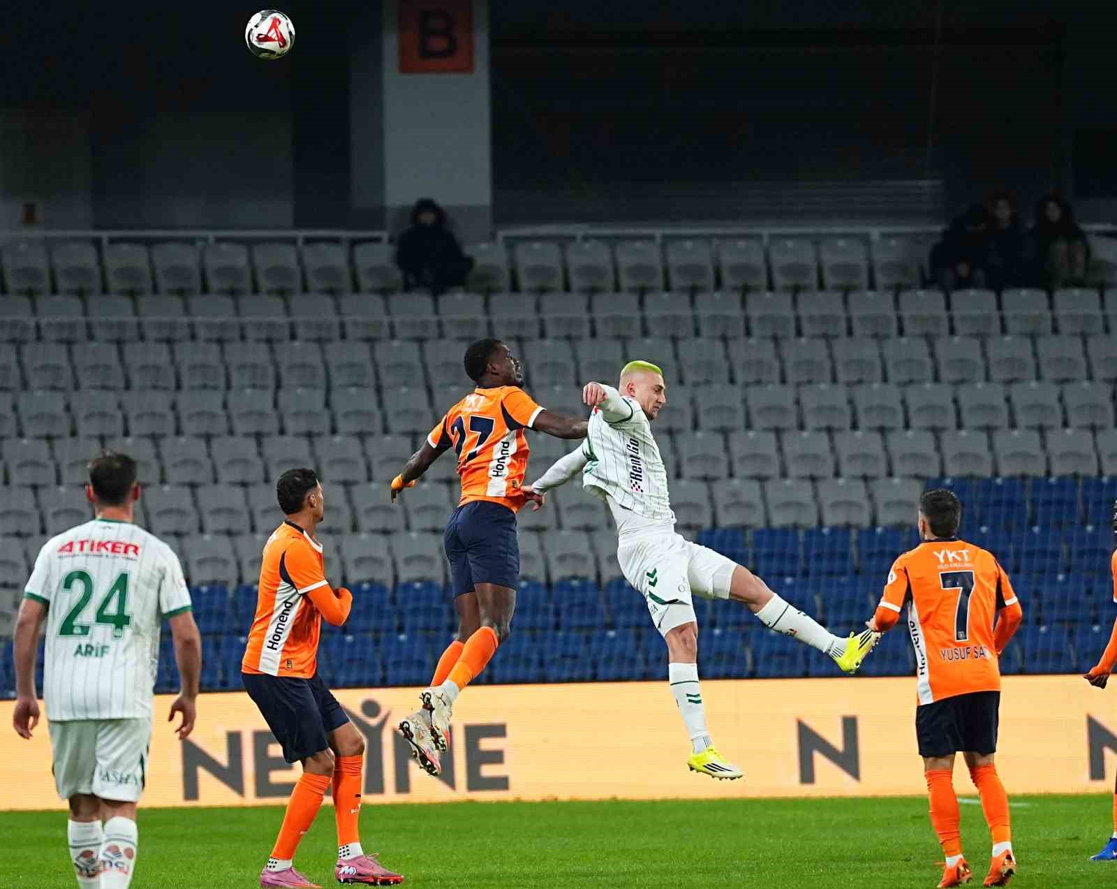 Trendyol S&uuml;per Lig: RAMS Başakşehir: 0 - Konyaspor: 0 (Ma&ccedil; devam ediyor)
