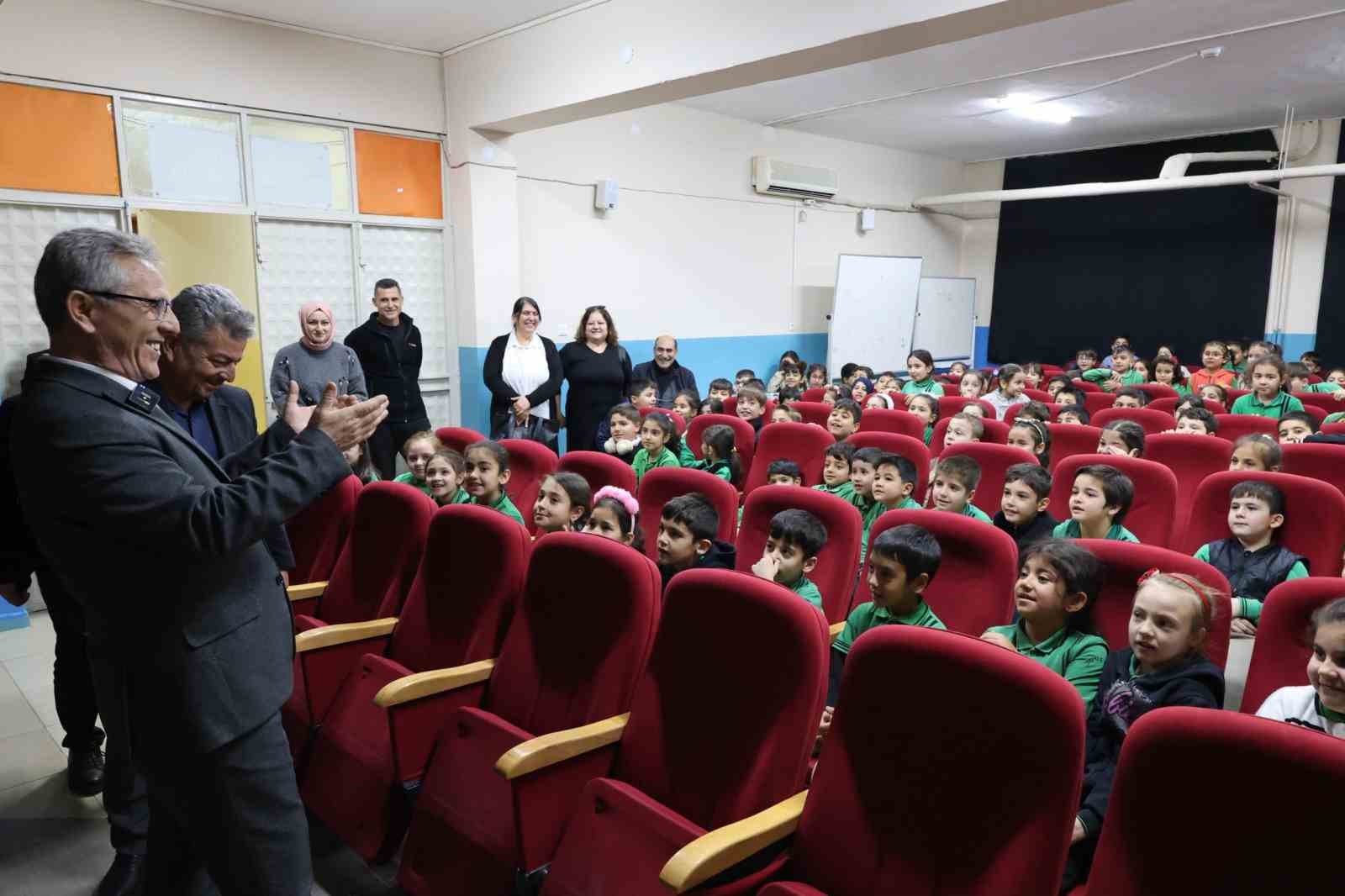 Başkan Tetik &ouml;ğrencilere belediyeciliği anlattı
