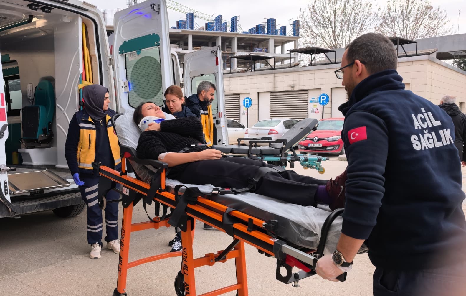 Bursa&rsquo;da trafik kazası, 2 kişi yaralandı
