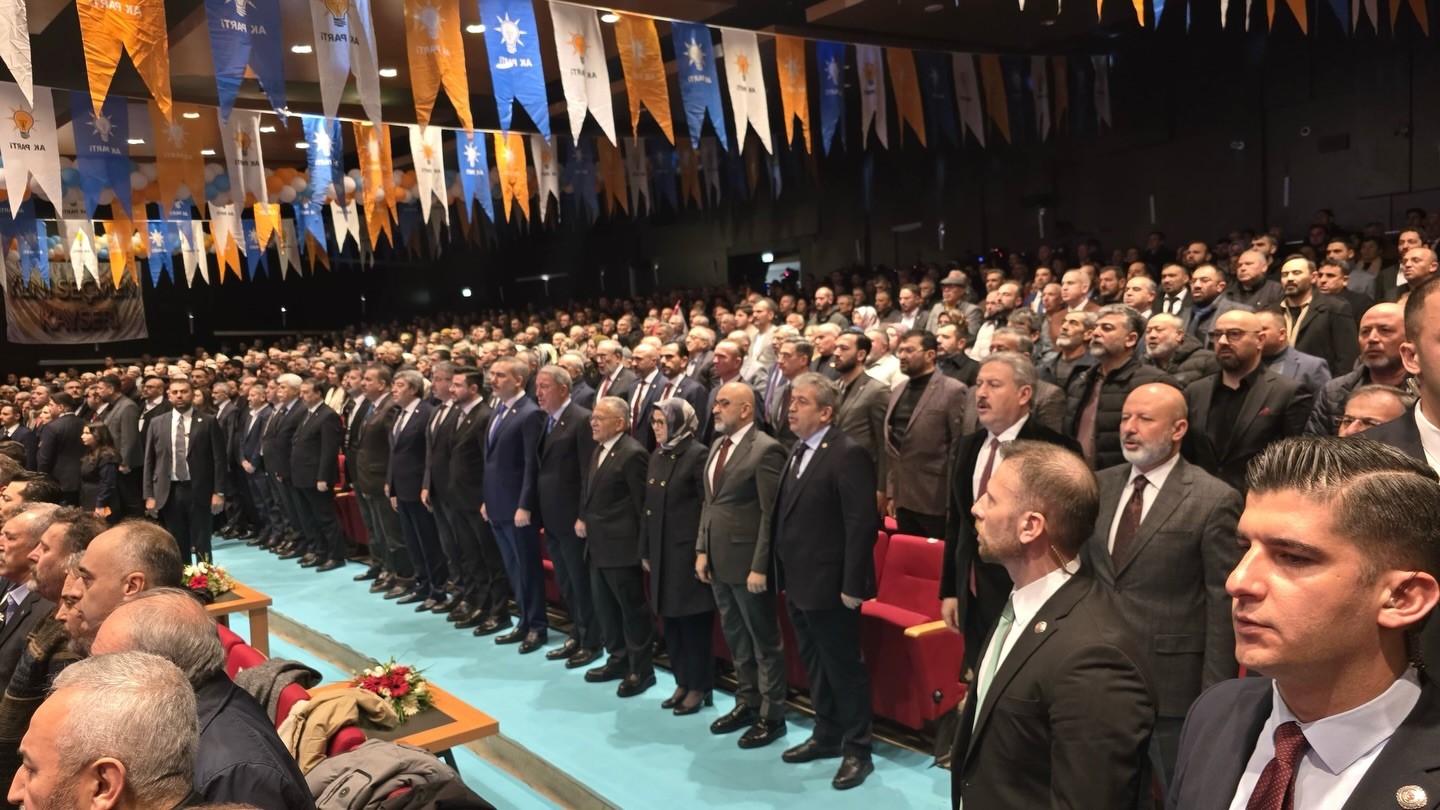 Dışişleri Bakanı Fidan: "Siyonistlerin s&uuml;rd&uuml;rd&uuml;ğ&uuml; soykırım bir noktada durduruldu"
