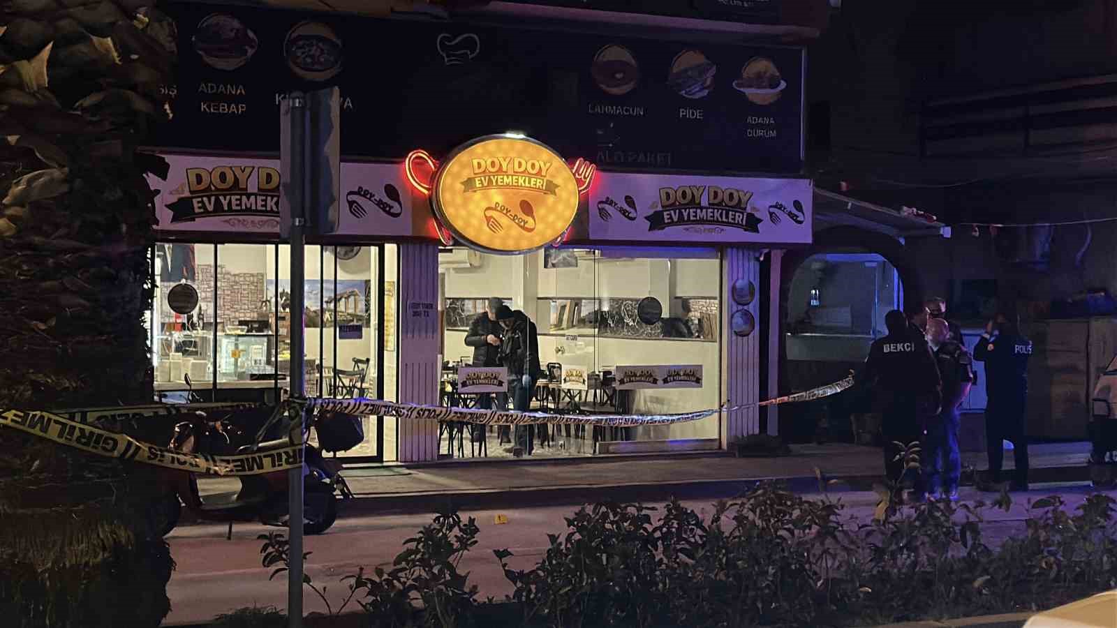 &Ccedil;anakkale&rsquo;de iş yerine silahlı saldırı: 1 yaralı
