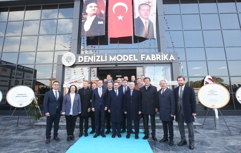 Sanayicinin geleceğine stratejik adımı Denizli Model Fabrika hizmete açıldı