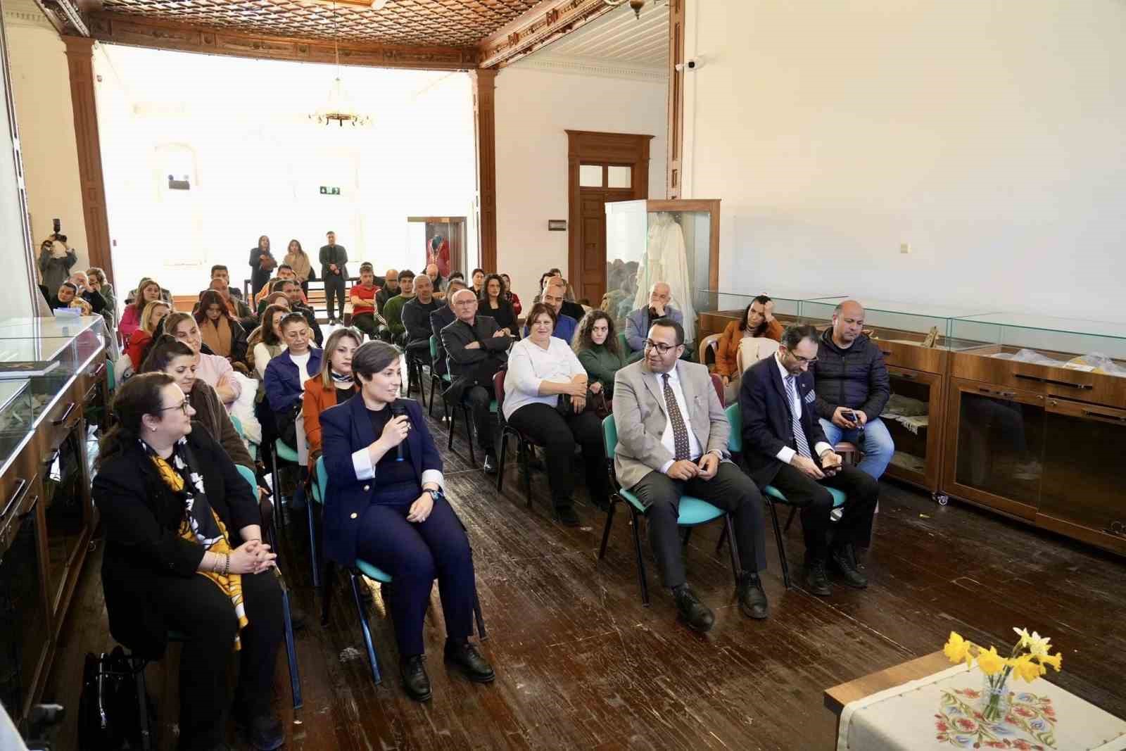 Menteşe&rsquo;de g&ouml;n&uuml;lleri buluşturan akşam: "İftarda Konuşalım"
