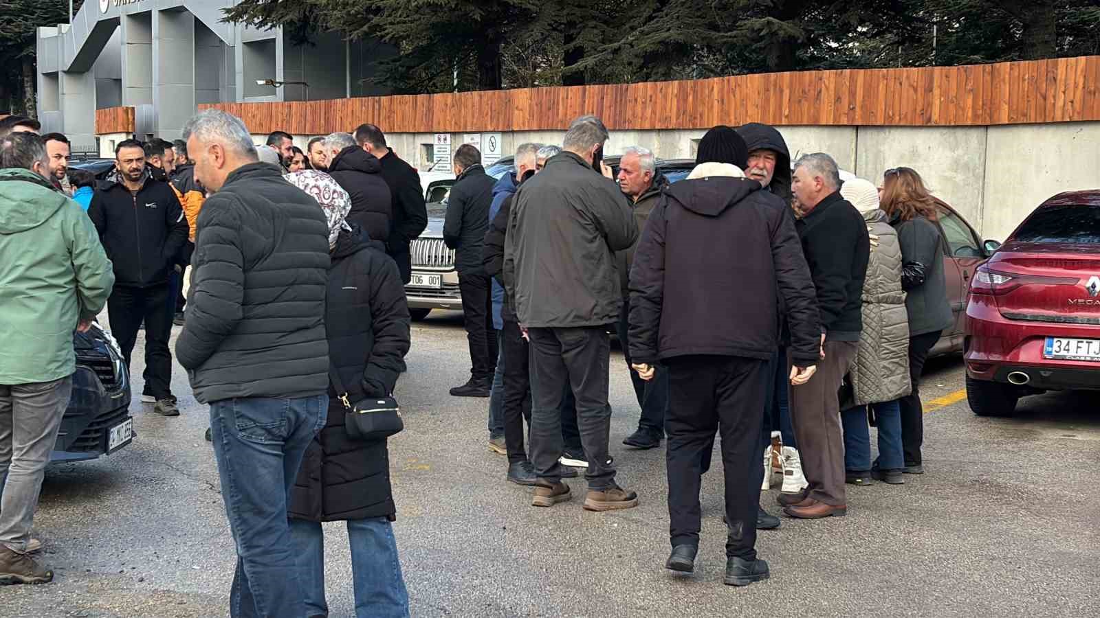 Bolu Belediyesine irtikap operasyonu: Tanju &Ouml;zcan dahil 13 kişi g&ouml;zaltında
