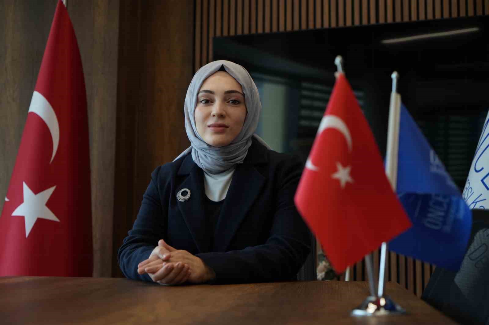 28 Şubat’ta gözaltına alınan Songür: "Bir çocuğumu, ülkemdeki hayatımı kaybettim"