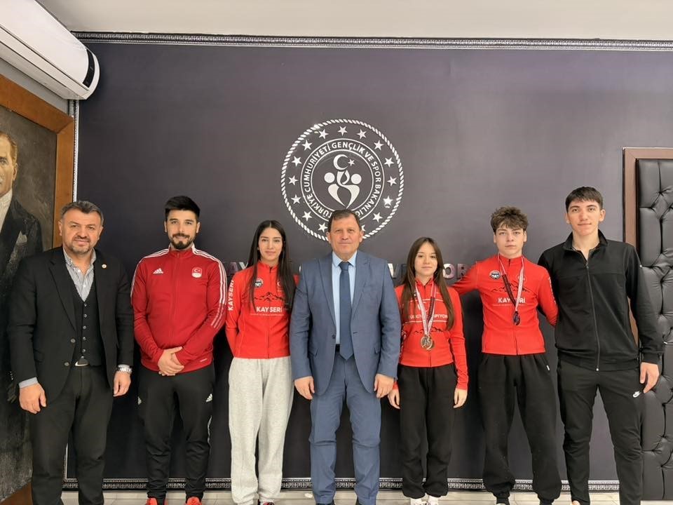 Kayserili sporculardan b&uuml;y&uuml;k başarı
