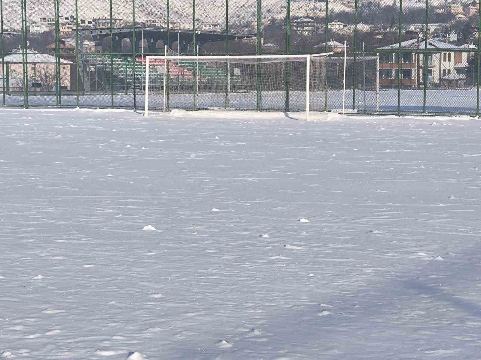 Kayseri&rsquo;de bug&uuml;n oynanacak amat&ouml;r ma&ccedil;lar ertelendi
