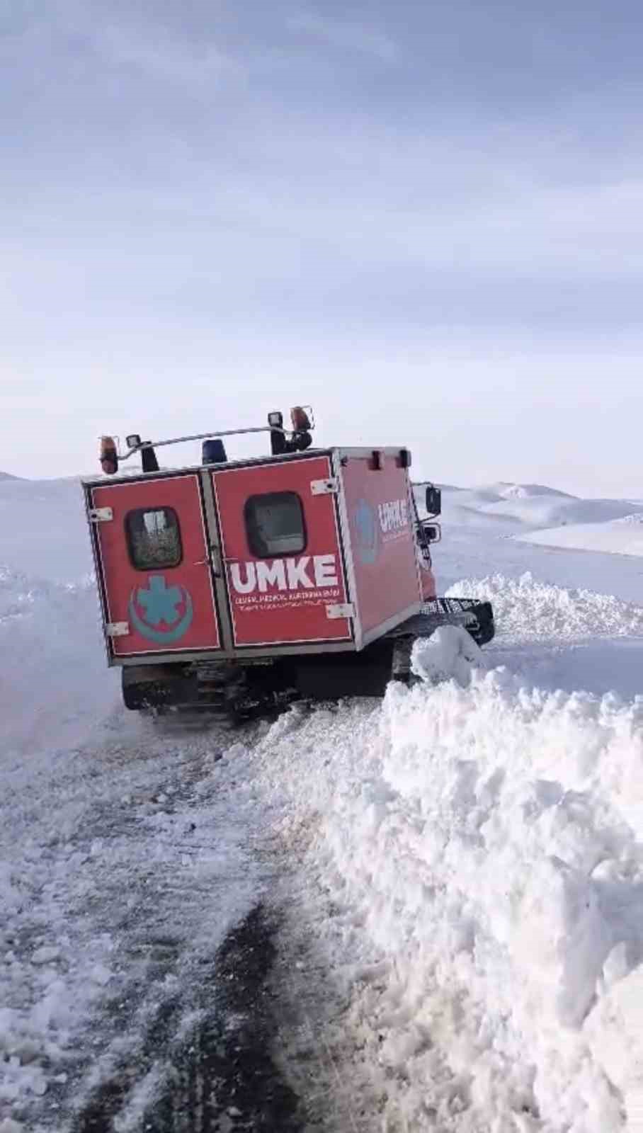 Bingöl’de UMKE’nin kar ve tipide zamanla yarışı