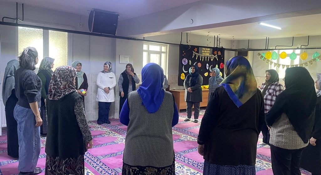 Salihli&rsquo;de aileler i&ccedil;in &ccedil;ocuk gelişimi eğitimi
