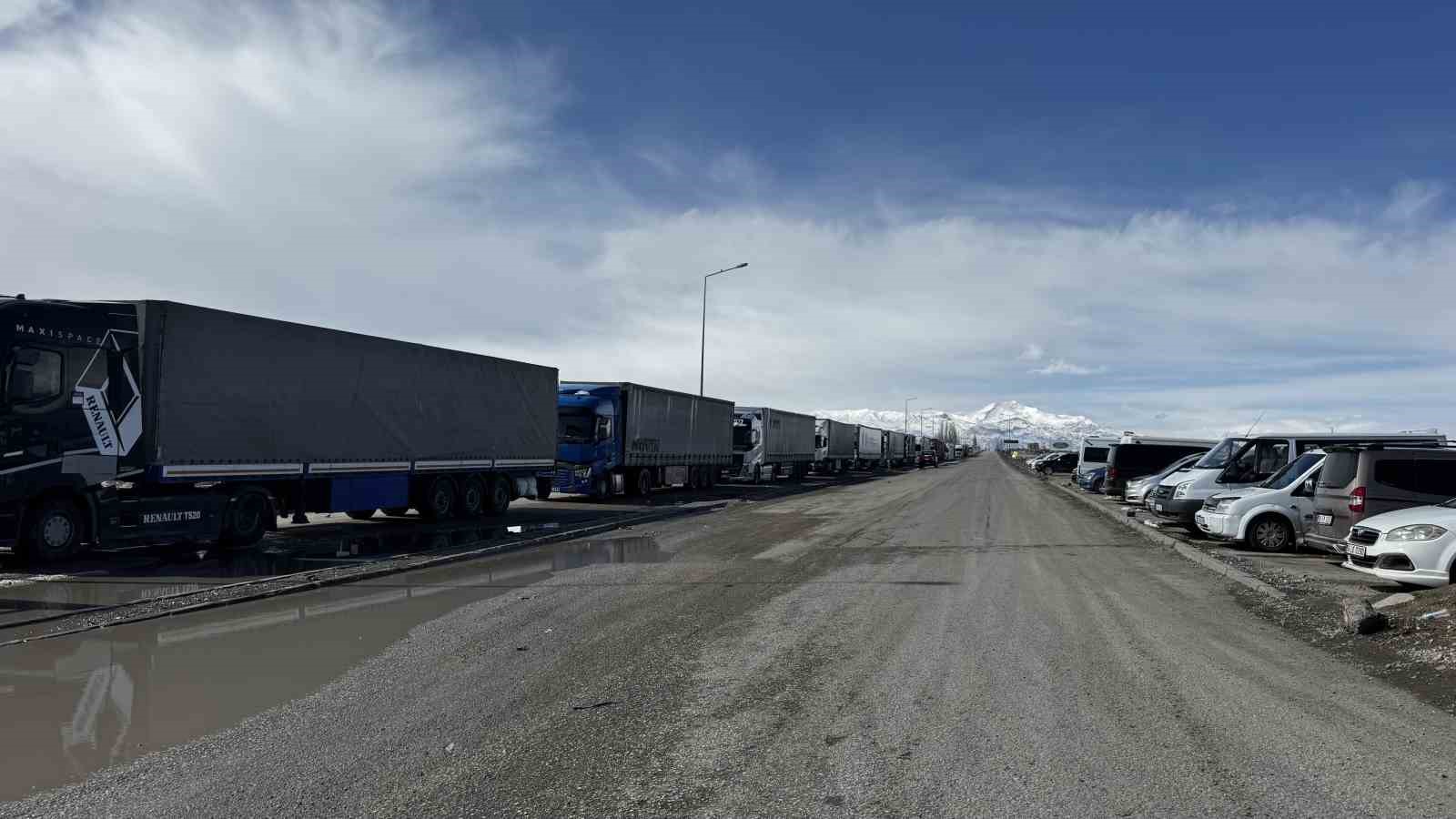 İran sınırında sakinlik hakim
