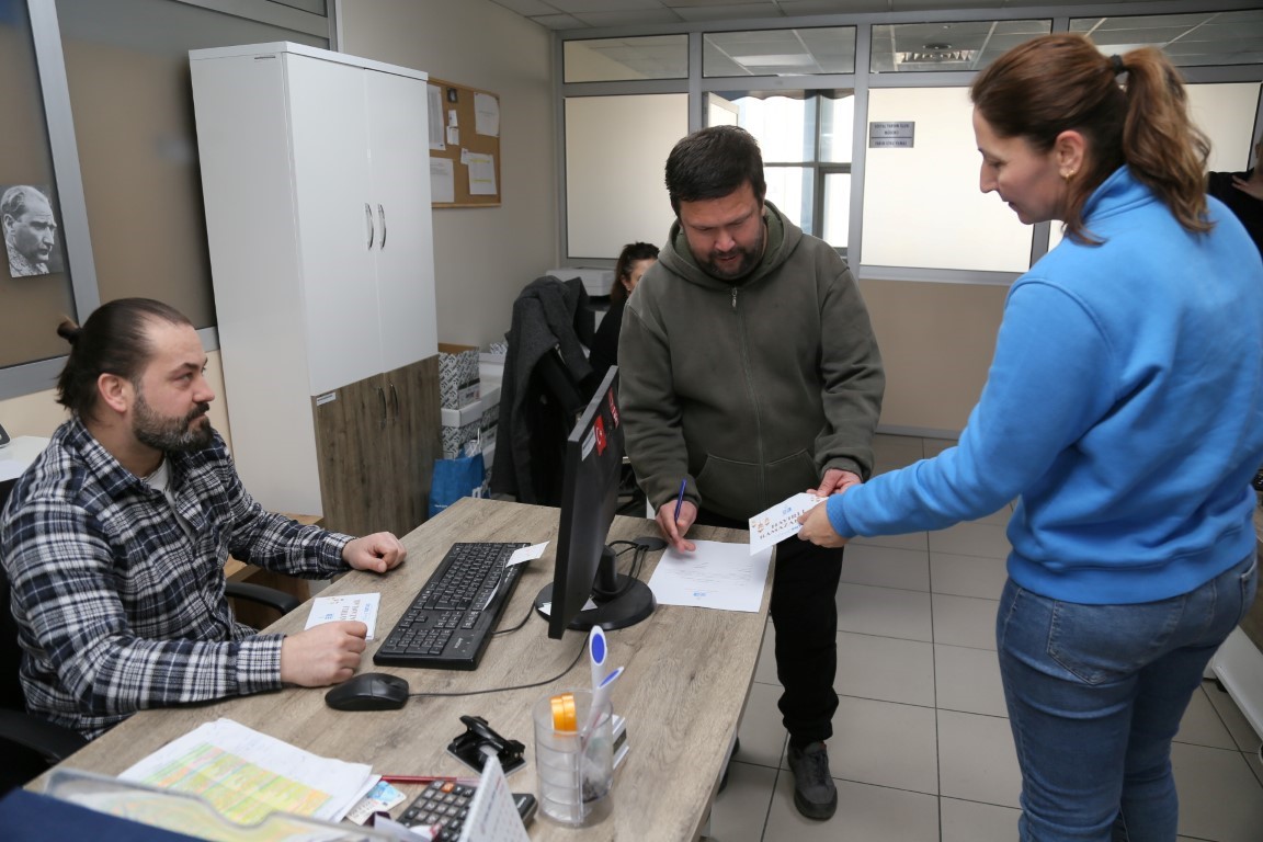 Edremit Belediyesi&rsquo;nden sosyal dayanışma &ouml;rneği
