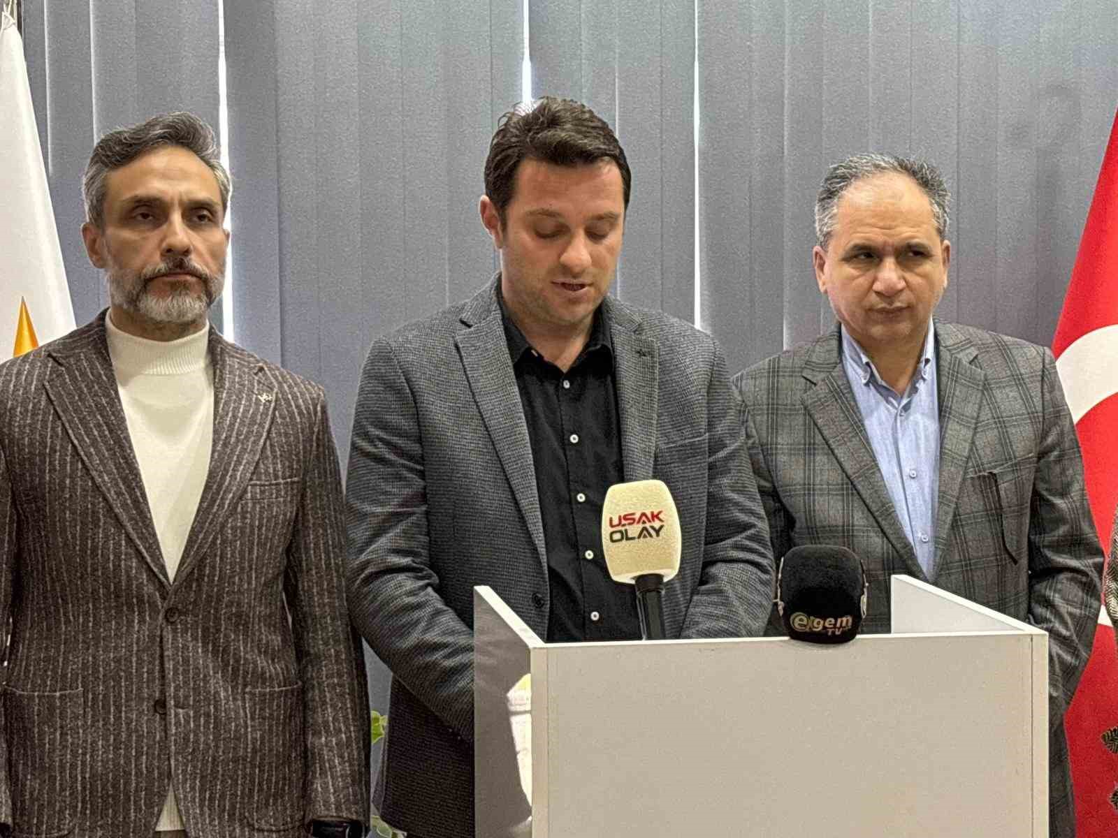 28 Şubat&rsquo;ın yıl d&ouml;n&uuml;m&uuml;nde AK Parti Uşak İl Başkanlığı&rsquo;ndan 81 ilde eşzamanlı a&ccedil;ıklama
