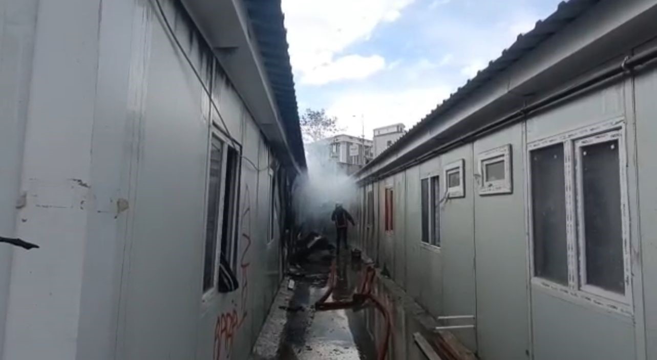 Malatya&rsquo;da şantiyede korkutan yangın
