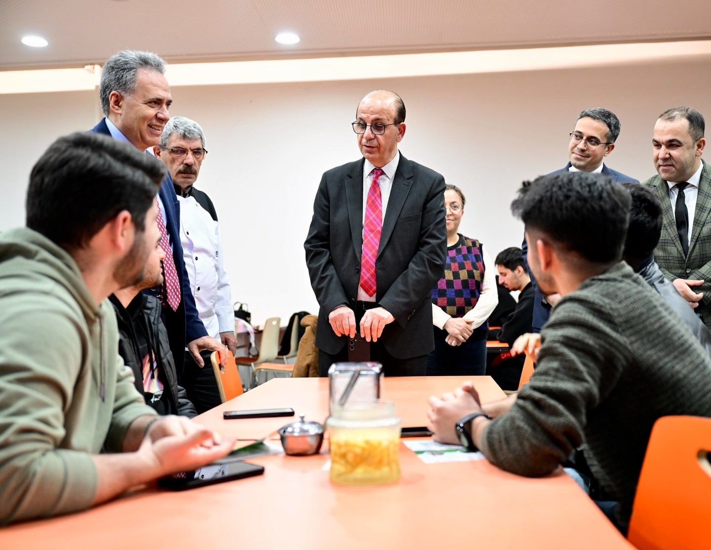 Başkan Geçit: "İftar soframızla gönüller arasında güçlü bir köprü kuruyoruz"