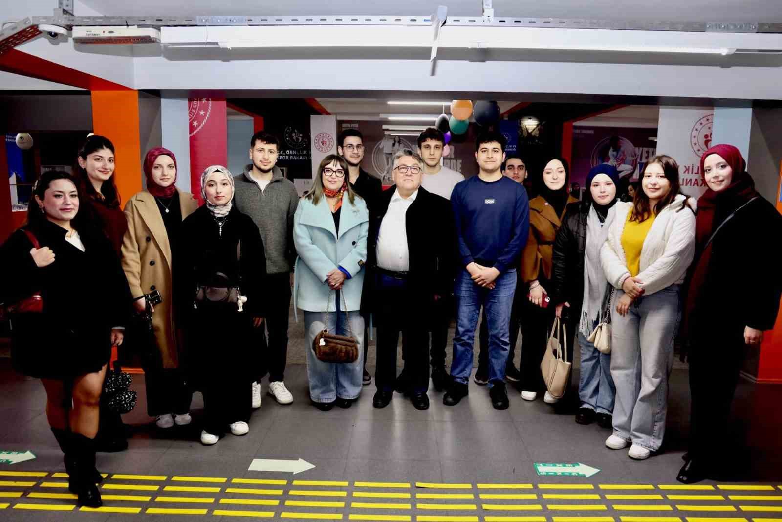 BEUN ile Zonguldak Gen&ccedil;lik ve Spor İl M&uuml;d&uuml;rl&uuml;ğ&uuml; iş birliğinde iftar programı d&uuml;zenlendi
