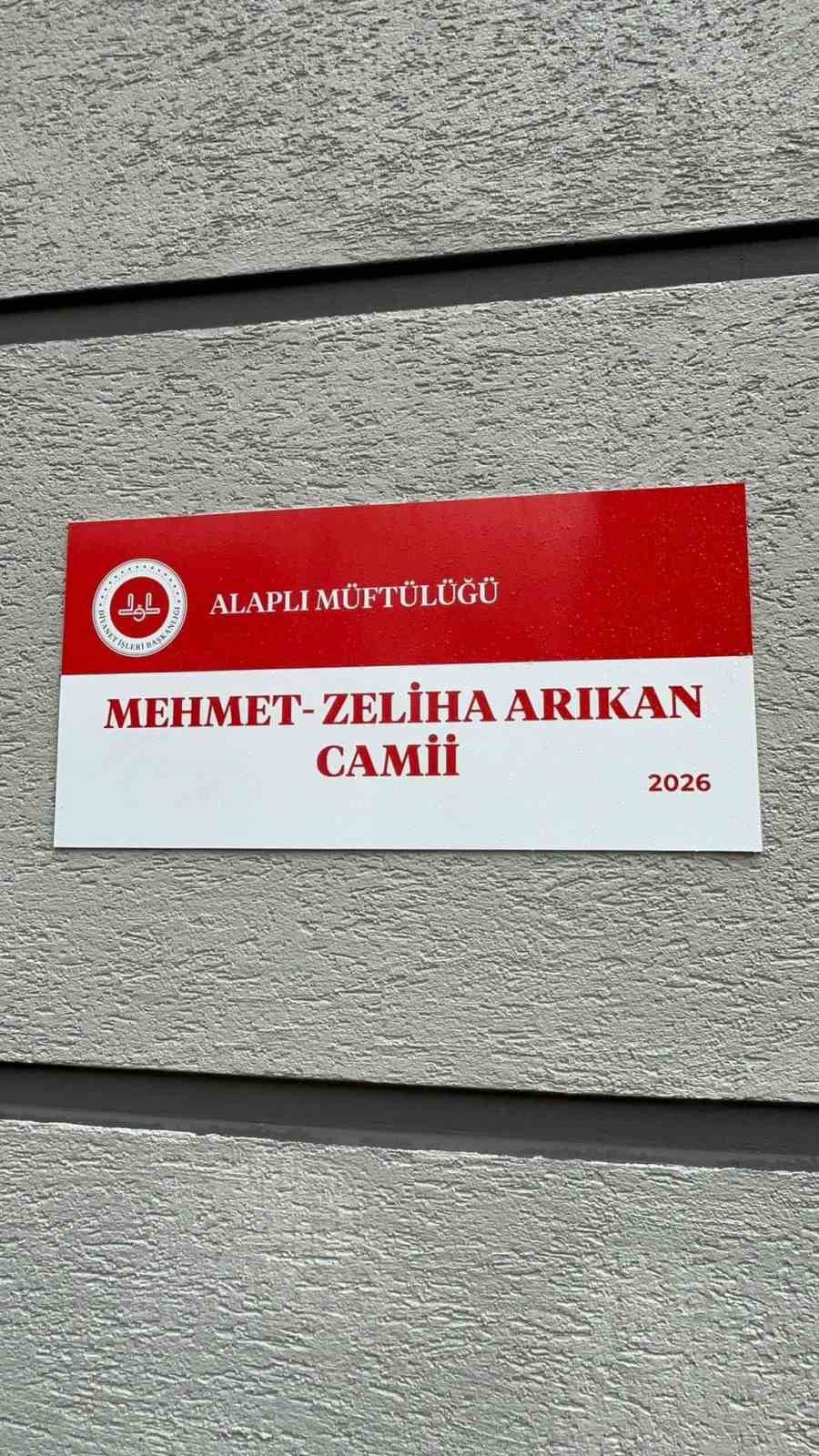 Hayırsever iş insanı babası adına cami yaptırdı
