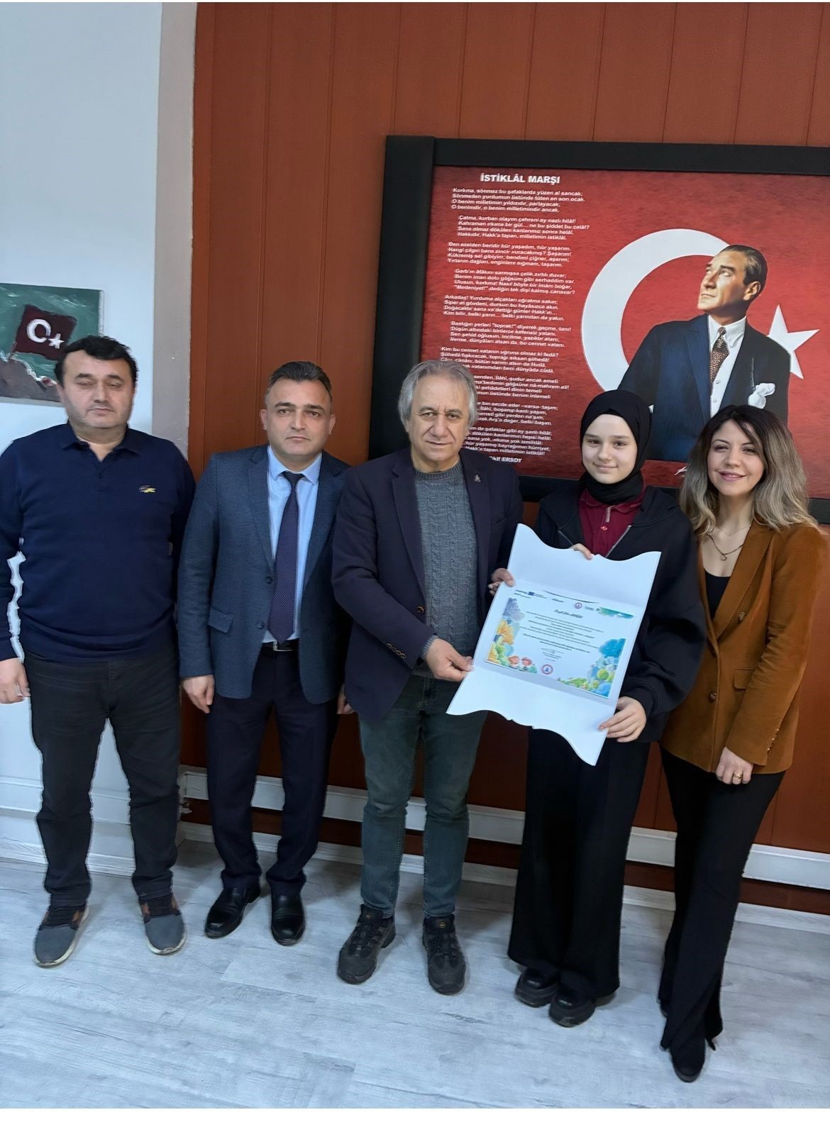 Karşıyaka Ortaokulu il birincisi oldu