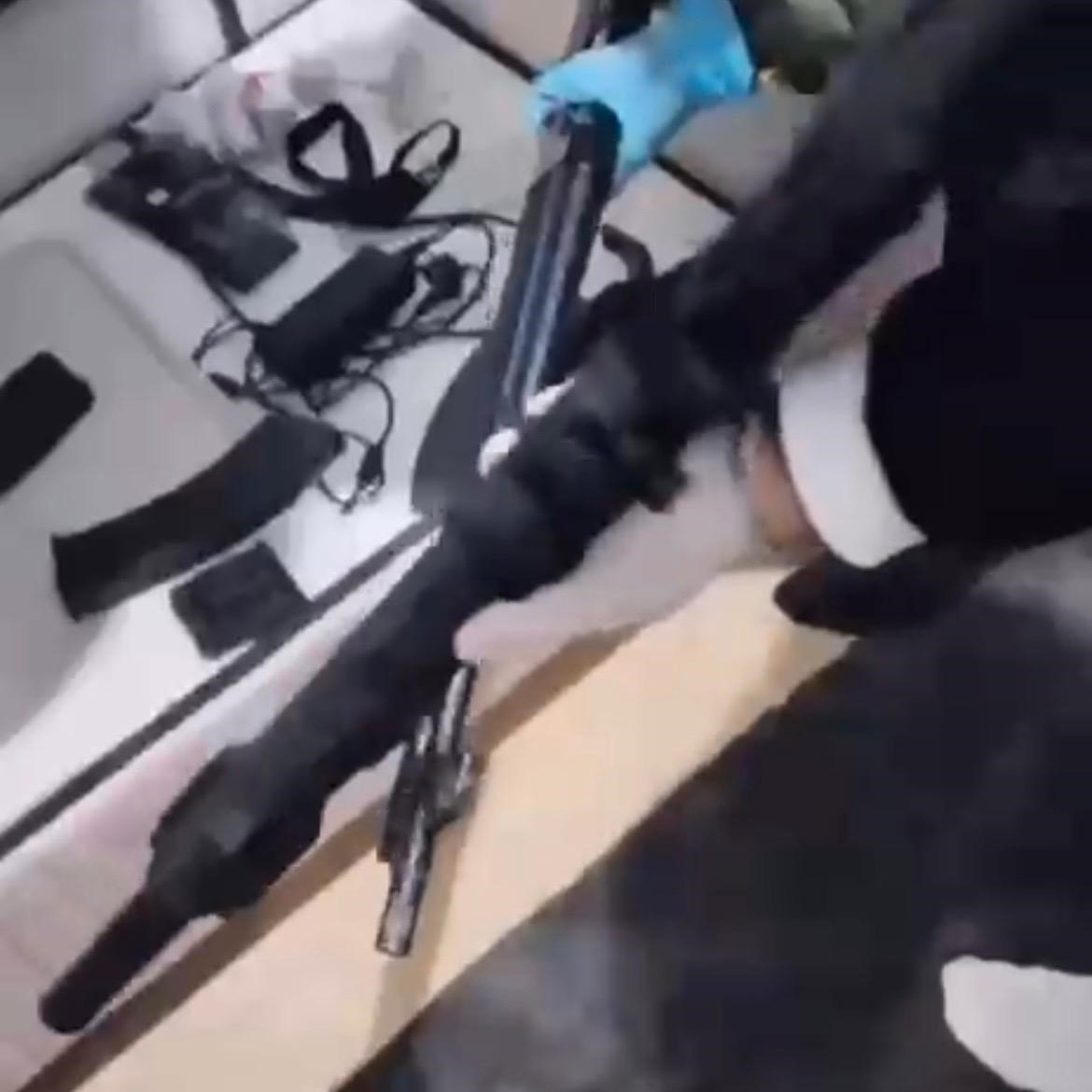 İzmir&rsquo;de kendini vuran ş&uuml;phelinin evinden cephanelik &ccedil;ıktı
