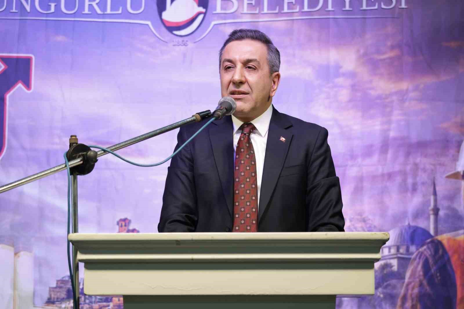 Spor salonunda 2 bin kişi iftar sofrasında buluştu
