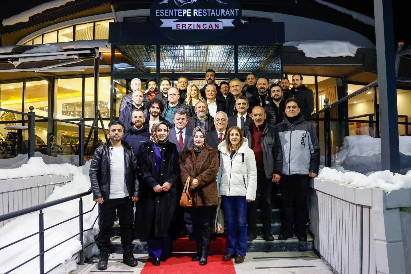 24Erzincanspor y&ouml;netimi iftarda basınla buluştu
