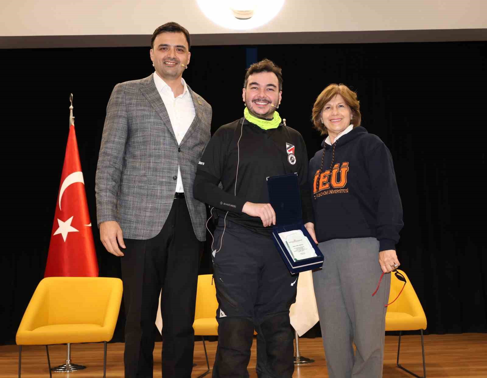 Kamp&uuml;ste &lsquo;g&uuml;venli s&uuml;r&uuml;ş&rsquo; seferberliği
