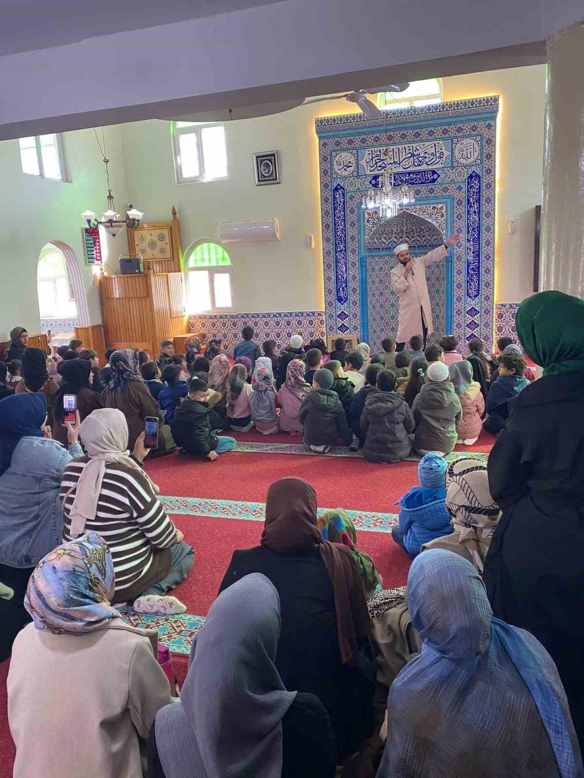 Aydın&rsquo;da miniklere y&ouml;nelik &rsquo;Ramazan, Cami ve Hayat&rsquo; etkinliği d&uuml;zenlendi
