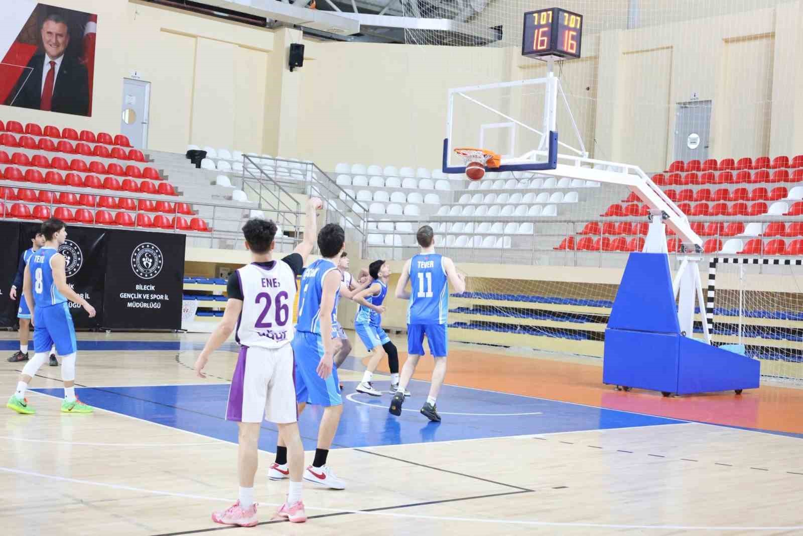 Bilecik’te okul sporları basketbol grup müsabakaları sürüyor