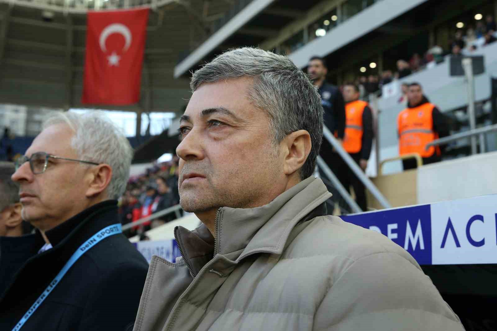 Trendyol S&uuml;per Lig: Gen&ccedil;lerbirliği: 0 - Kayserispor: 0 (İlk yarı)
