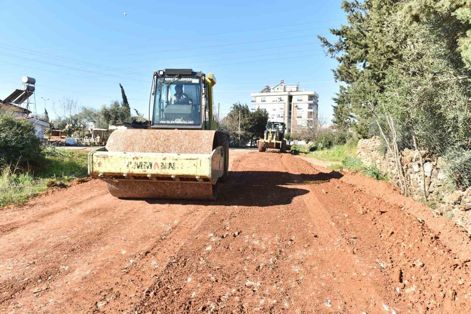 Kepez Belediyesi&rsquo;nden Baraj Mahallesi&rsquo;ne yeni yol ve otopark
